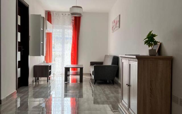 F4 Modern and Bright Apartment in Malta