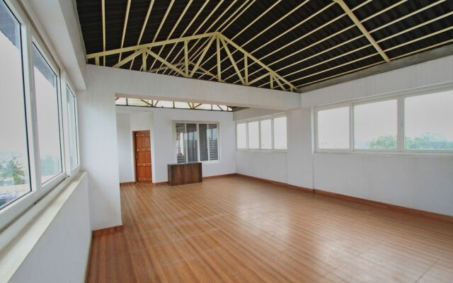 OYO 10324 Hotel Prince Inn