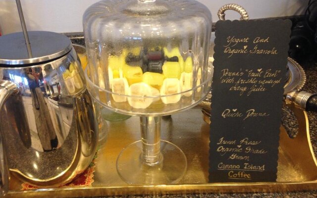 Donna's Bed & Breakfast