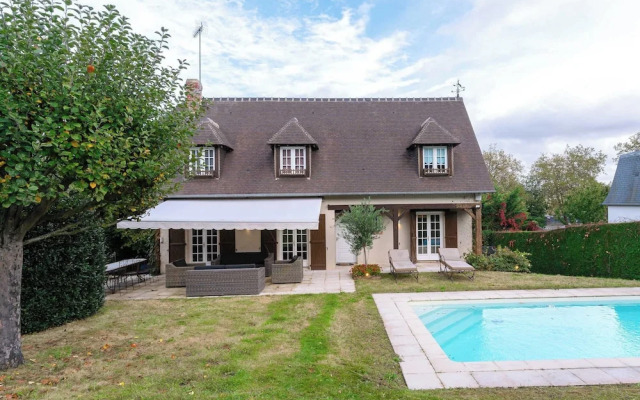 Norman House 160m2 With Pool at the Hippodrome