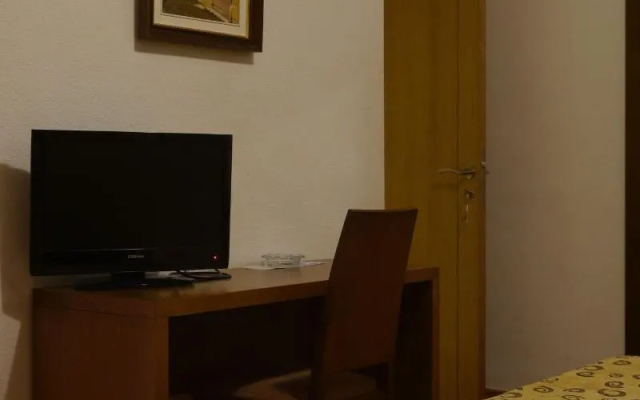 Hotel Torrezaf