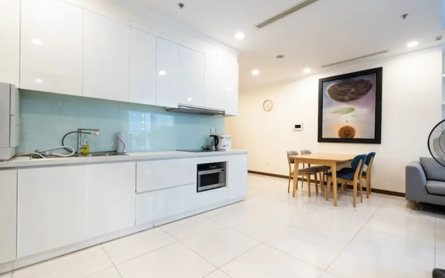 Luxury Landmark - Linh's Apartment