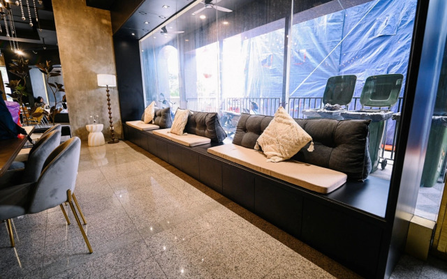 The Hulo Hotel Gallery