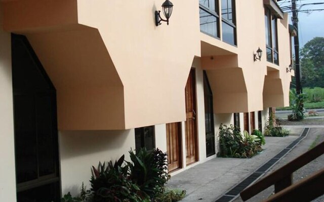 Apartotel Arenal
