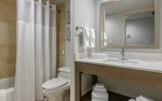 Rodeway Inn & Suites Downtown Brickell