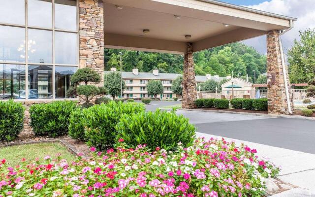 Quality Inn And Suites Dollywood