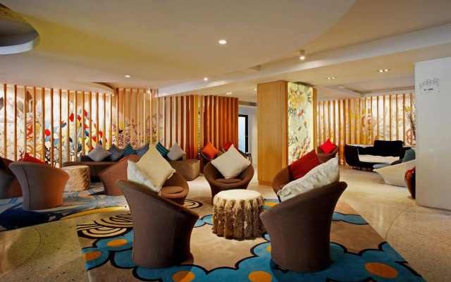 B-Lay Tong Beach Resort