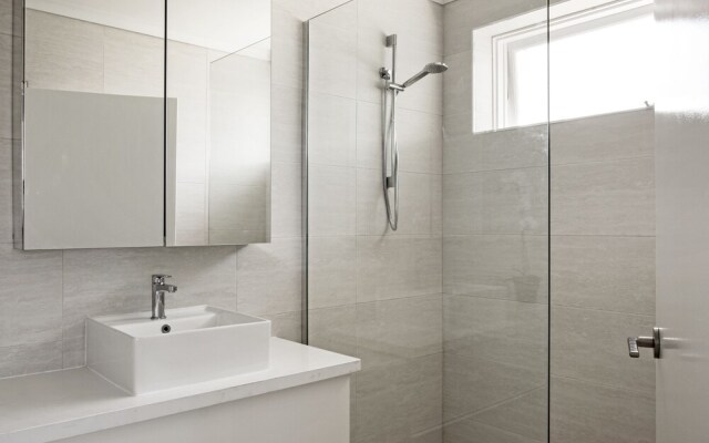 Roomerang at Hawdon St 8