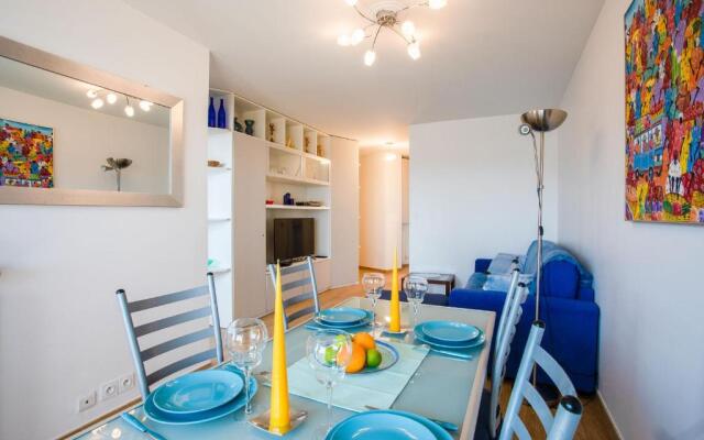 Passy Azur AP4242 by Riviera Holiday Homes
