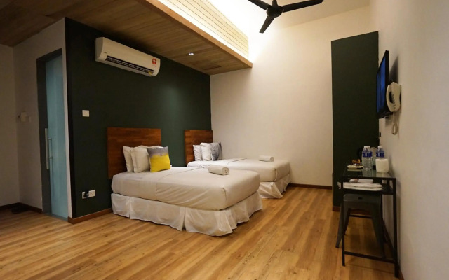 Chaos Boutique Hotel
