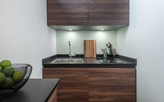 Central & Quiet Studio