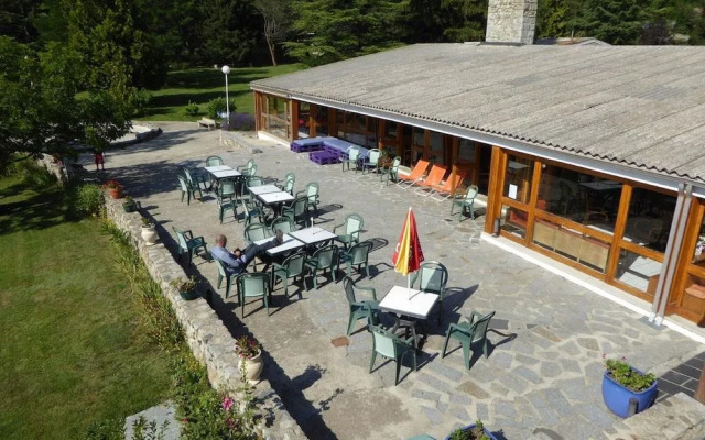 Village Club Yravals