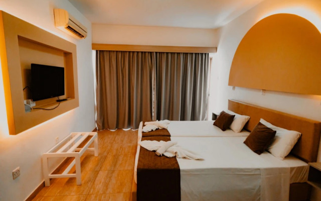 Penelope Beach Hotel Apts