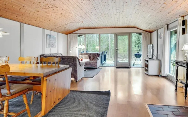 6 Person Holiday Home in Albaek
