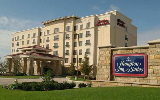 Hampton Inn & Suites Legacy Park-Frisco