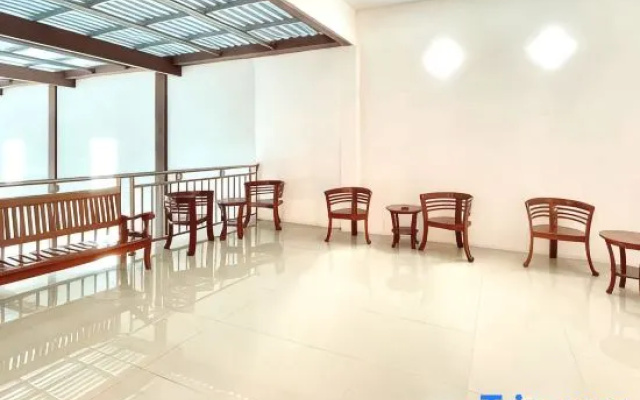 Sans Hotel Syariah Purnama Nganjuk