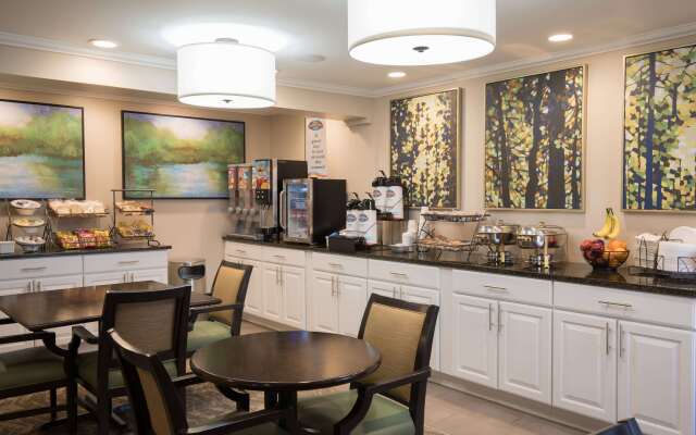 Baymont by Wyndham Detroit Airport/Romulus