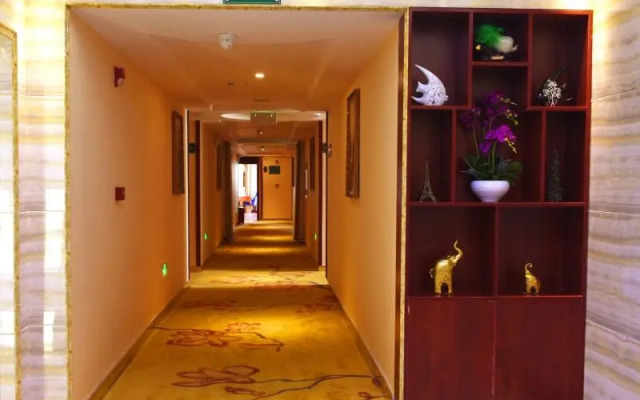 GreenTree Alliance Guangdong Shenzhen Fuyong Subway Station Hotel