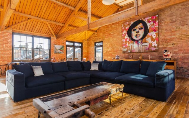 Spectacularly Unique 4 Bedroom House in Bethnal Green