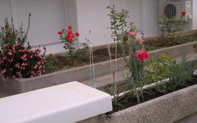 Fania Apartments
