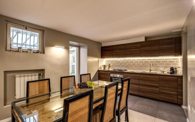The Spanish steps apartment 67