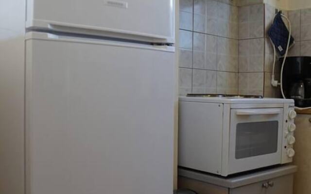 Immaculate 2-bed Apartment in Zografou