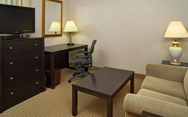 DoubleTree by Hilton Hotel Chicago Wood Dale - Elk Grove