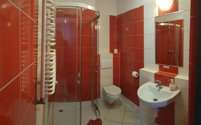 Hotelik Kameleon Pokoje Gościnne