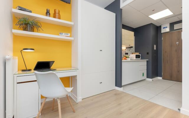 Wola Studio Kasprzaka by Renters