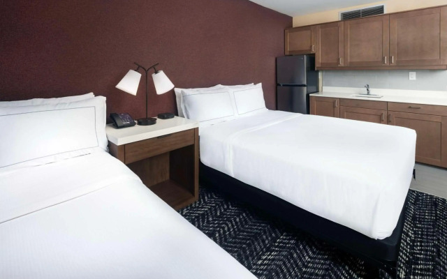 DoubleTree by Hilton Manhattan, KS