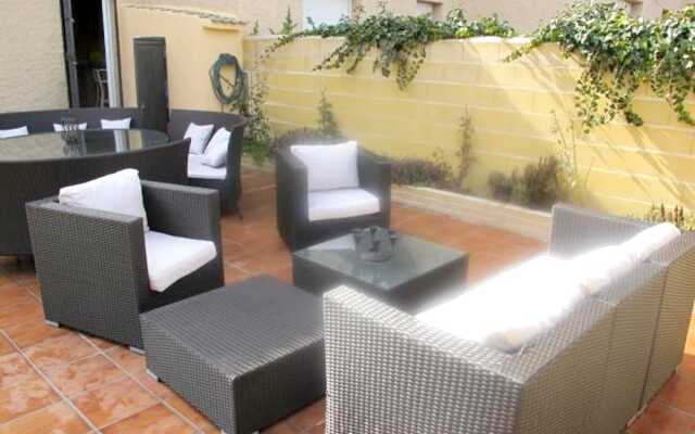 House With 4 Bedrooms in Ávila