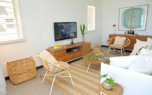 OBiches Luxury Beachfront Apartment Trou-aux-Biches