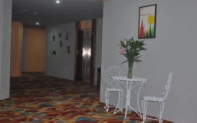 Ninghai 365 Art Hotel