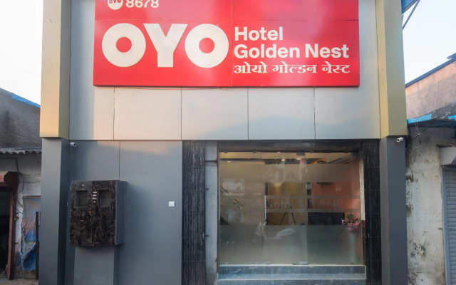 OYO 8678 Hotel Golden Nest