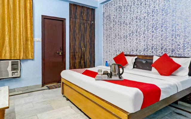 OYO 87646 Hotel Pacific Blue