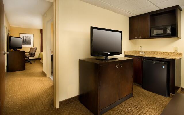 Holiday Inn Airport - Portland, an IHG Hotel