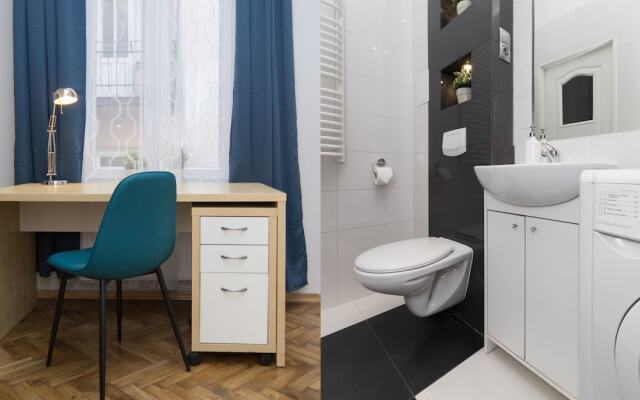 Wawel Apartments - Riverside Castle