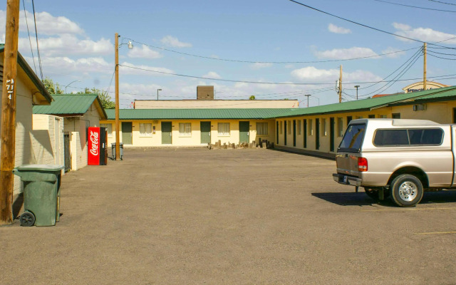 HWY Express Inn and Suites