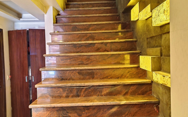 Hotel Gauranga Nearest New Delhi Railway Station