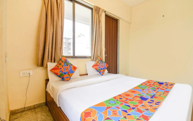 Meera Mansion by OYO Rooms