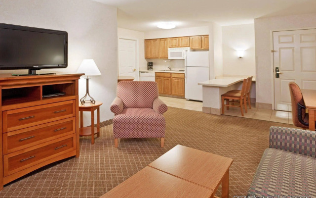 Staybridge Suites Columbus-Airport by IHG