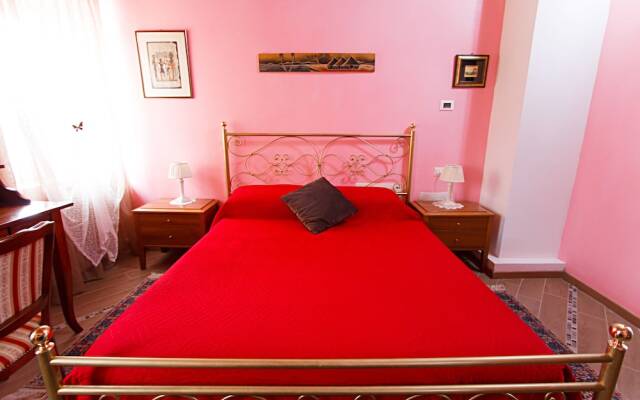 Eden Lilli - B & B Cartoceto