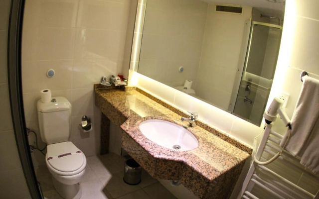 Yayoba Hotel
