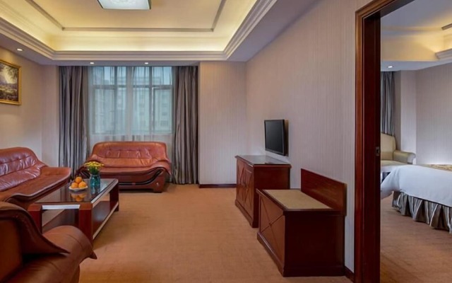 Vienna Hotel Guangzhou Baiyun Airport Konggang