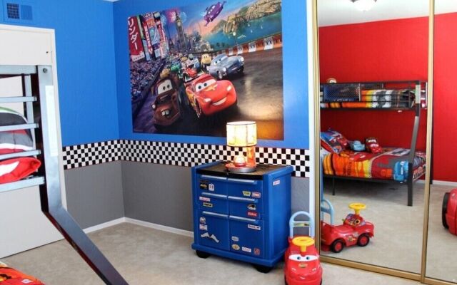 Mickey's House 6 Bedrooms 3 Bathrooms Home