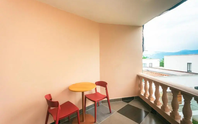 Del Trópico Hotel By GyC Hotels