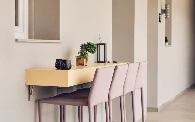 Savvas Luxury Suites