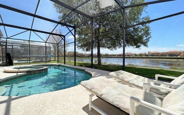 Villa Marcello 4 Bedroom Home by RedAwning