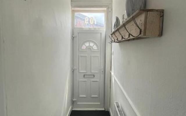 Large 6 bedroom house in Smethwick