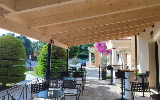 Elanthi Village Hotel
